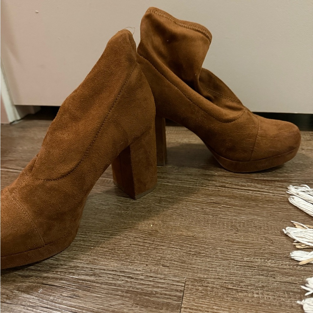 Faux Suede Brown Heeled Boots - Picture 4 of 5